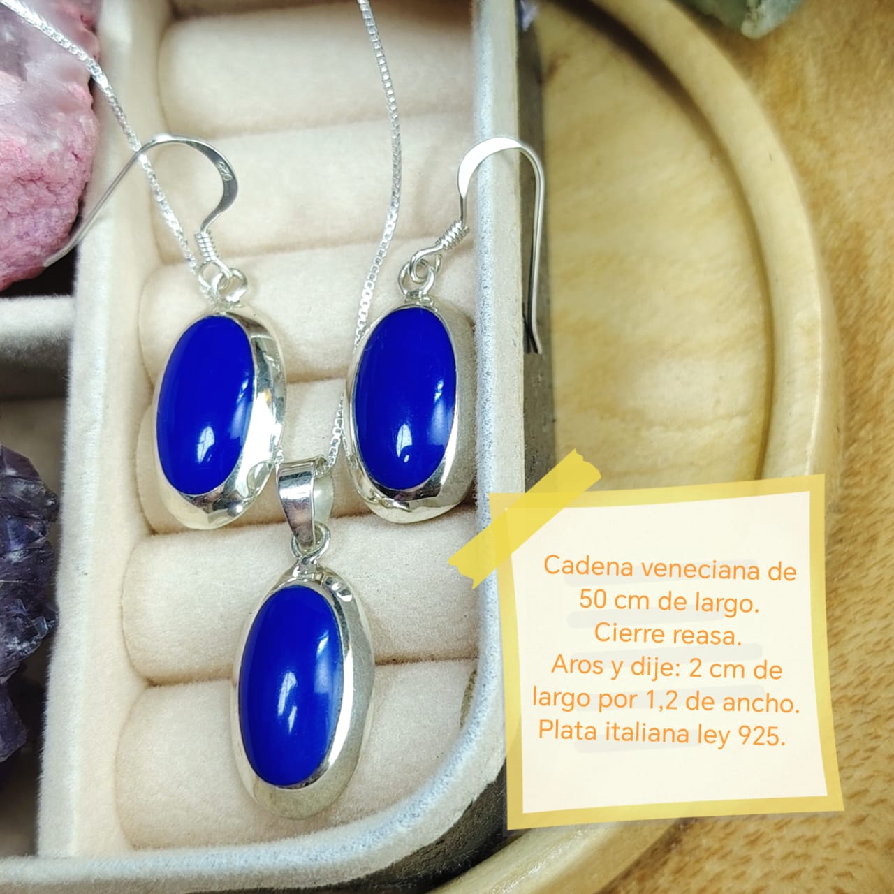 Conjunto con piedra natural pulida color azul