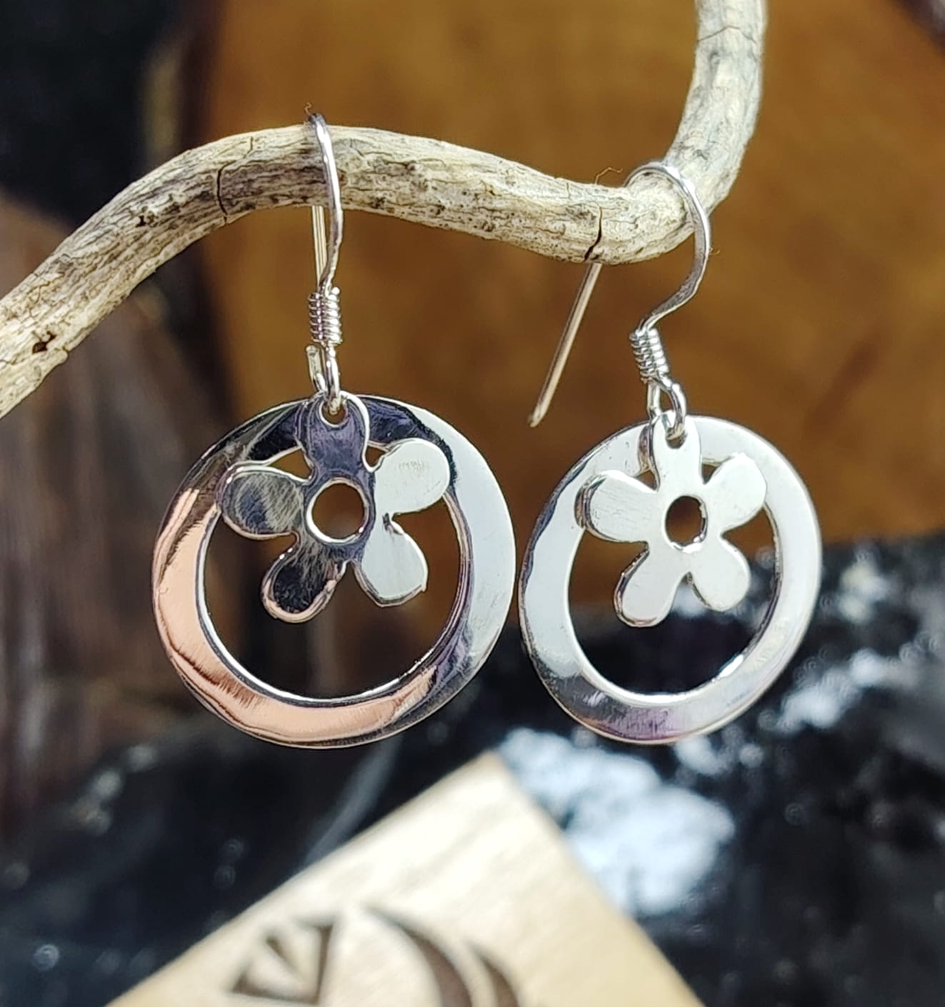 AROS LARGOS DE PLATA ENTRE OTROS DISEÑOS