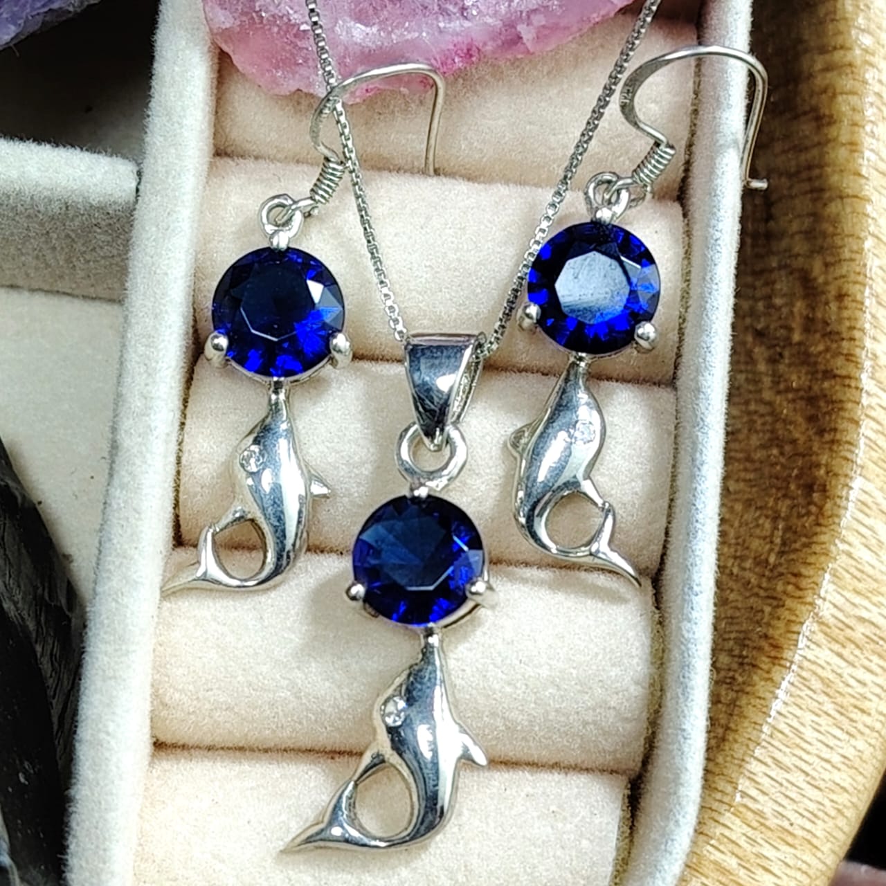 Conjunto de plata delfines con circón  azul