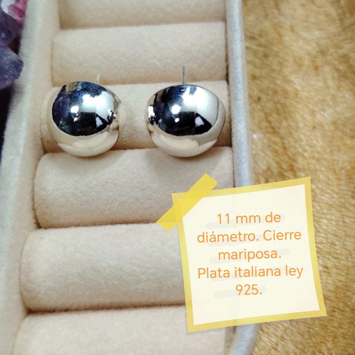 Aros pegados mitad de esferas