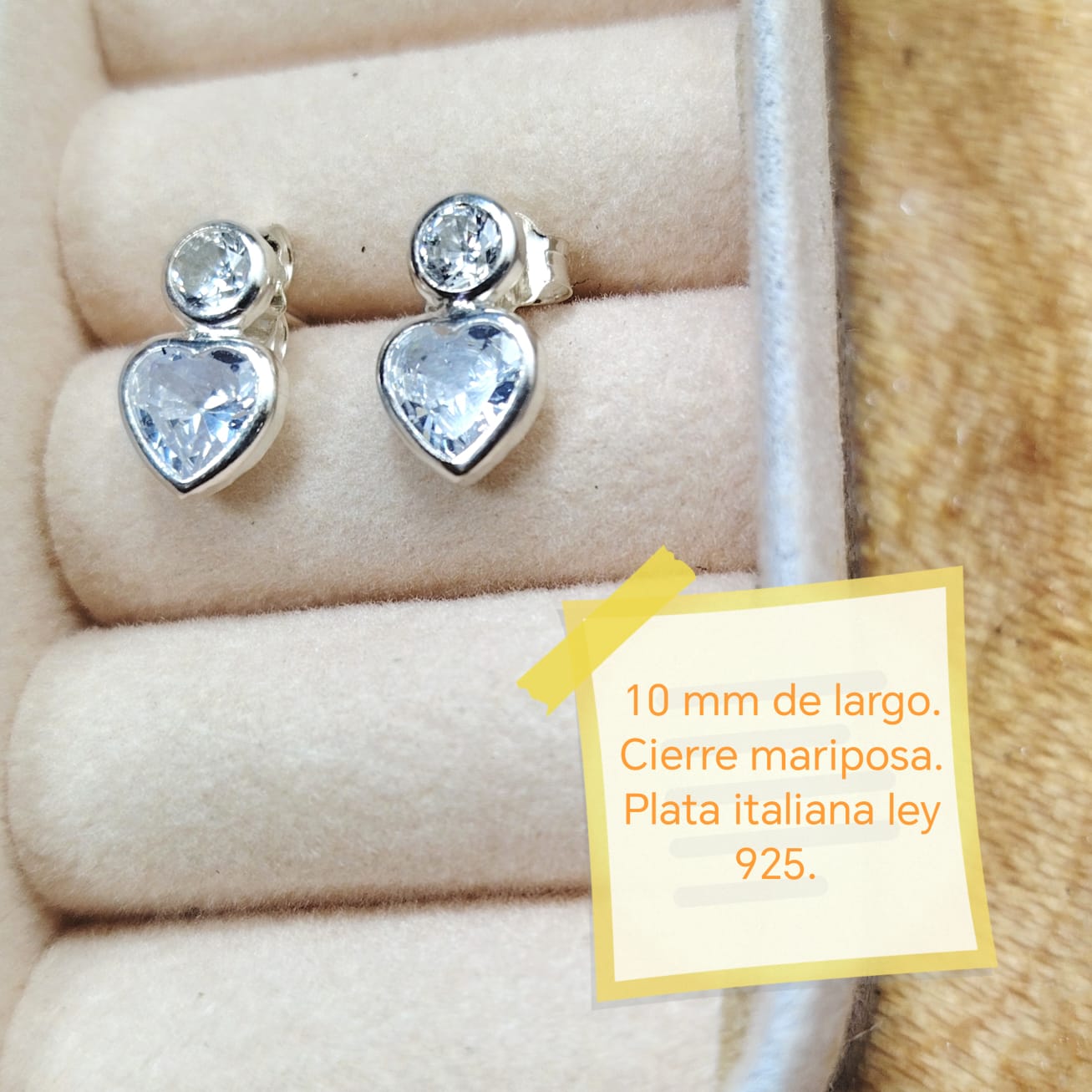 Aros pegados punto y corazón de cristal