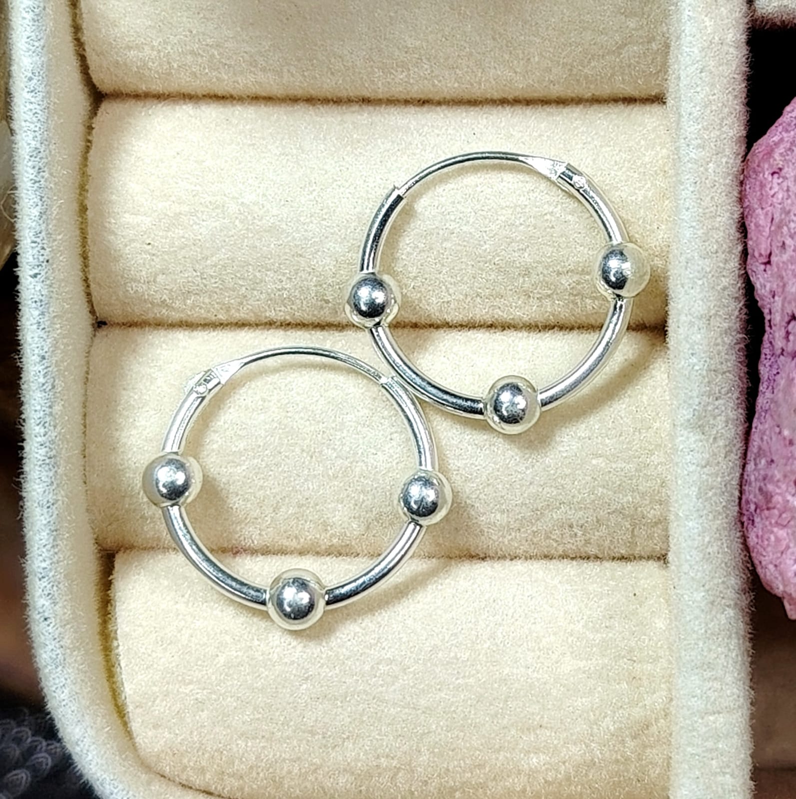 Argollas con esferas de plata 13 mm