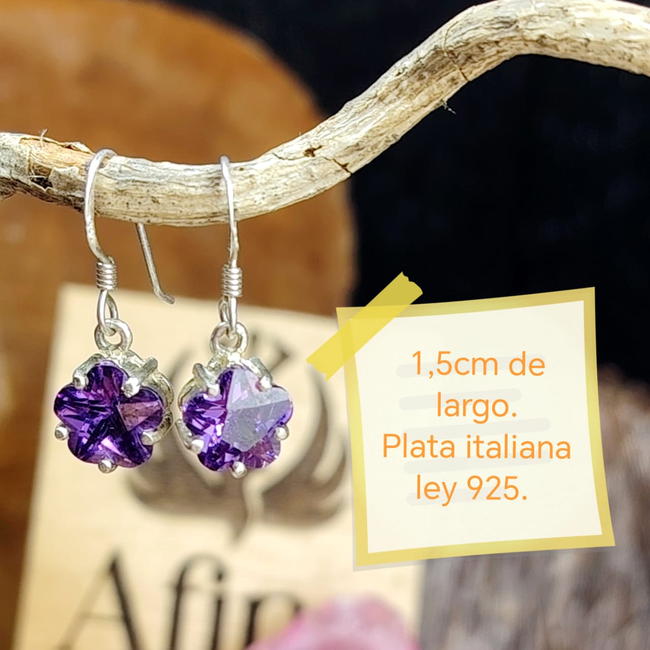 Aros semi largos cristal amatista diseño flor