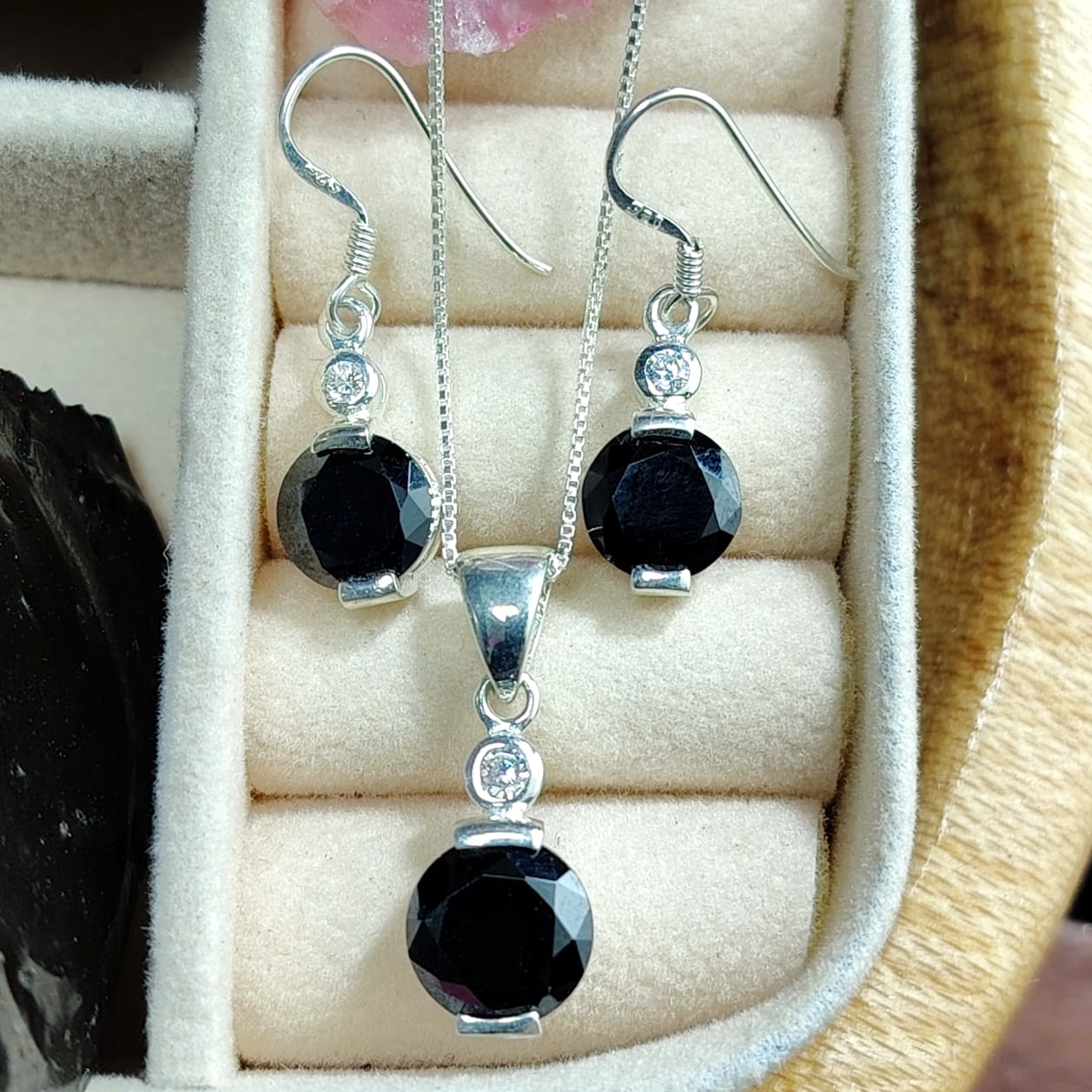 Conjunto de plata circón negro