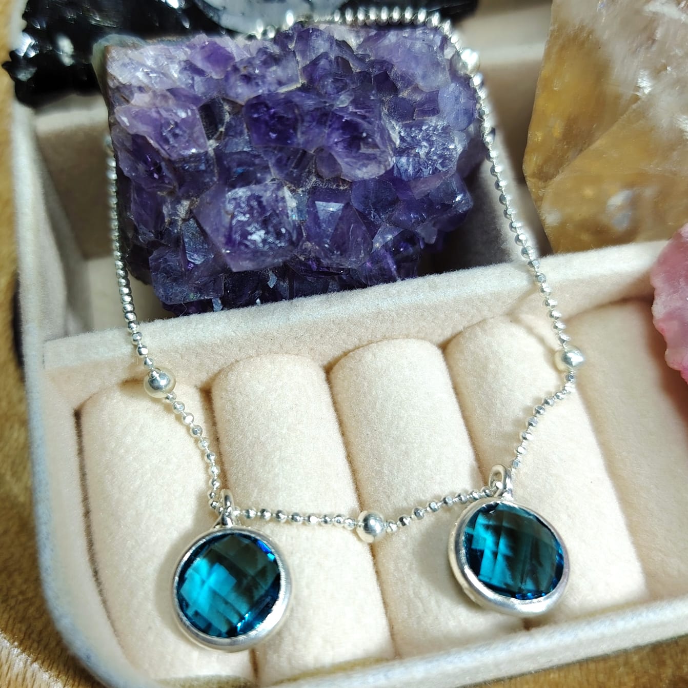 Pulsera con cristales móviles forma circulares color calipso