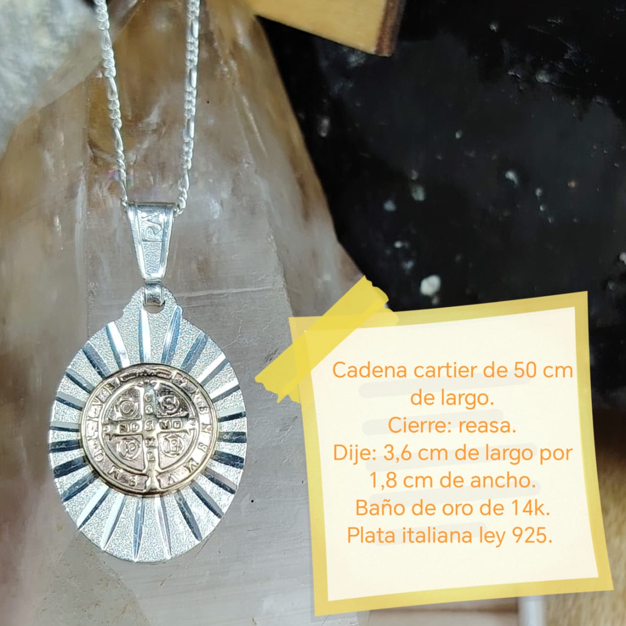 Collar con dije medalla de san Benito