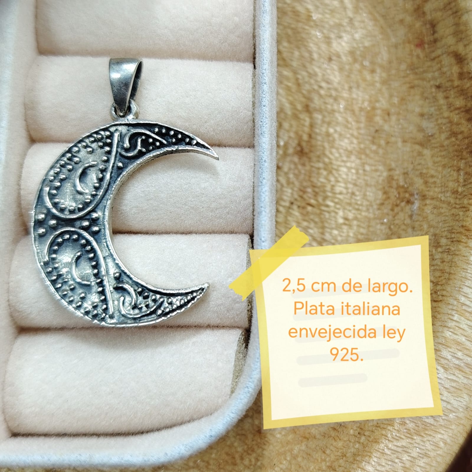 Dije luna plata envejecida