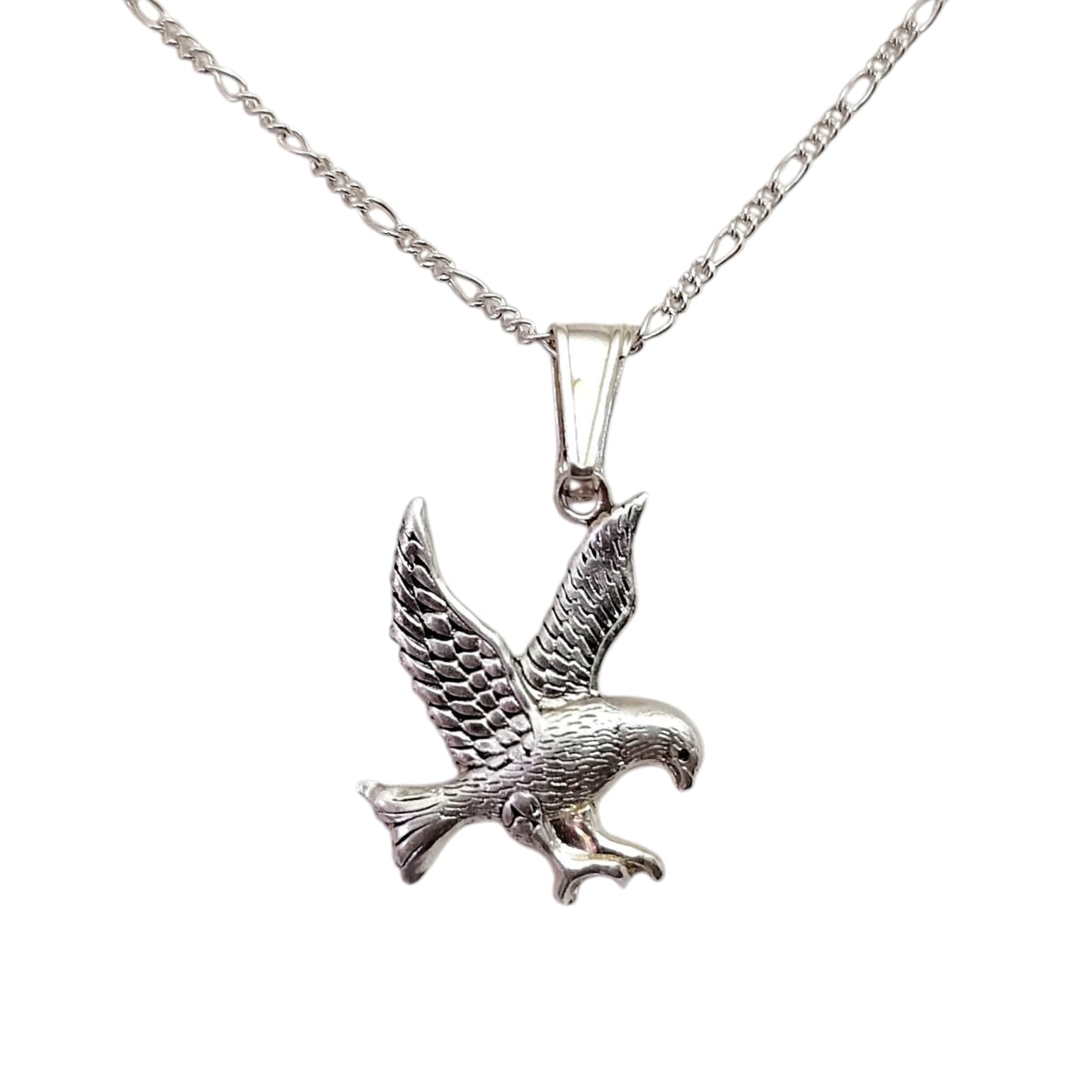 Collar con dije de halcón