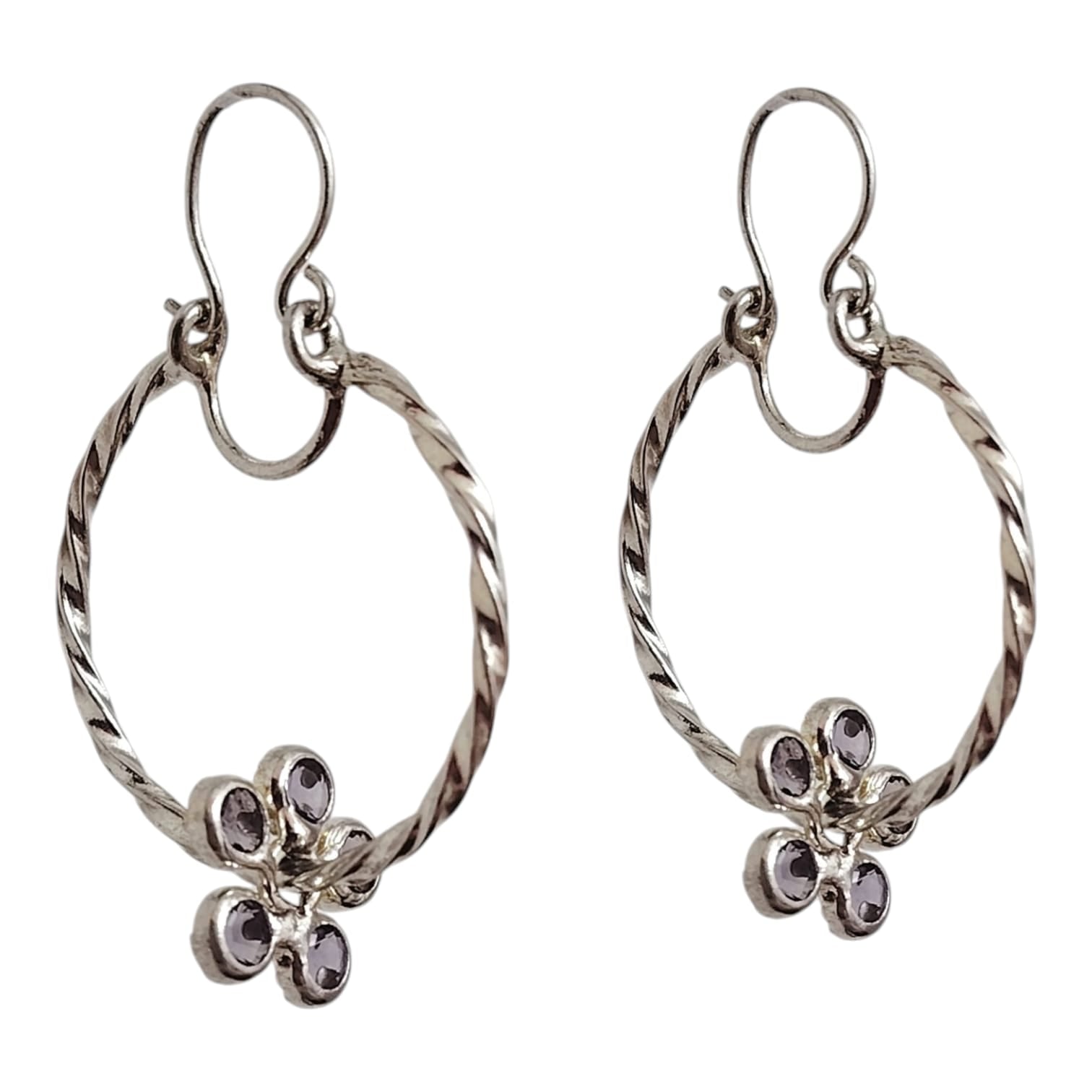 Argollas enroscadas con chiche flor con cristal morado