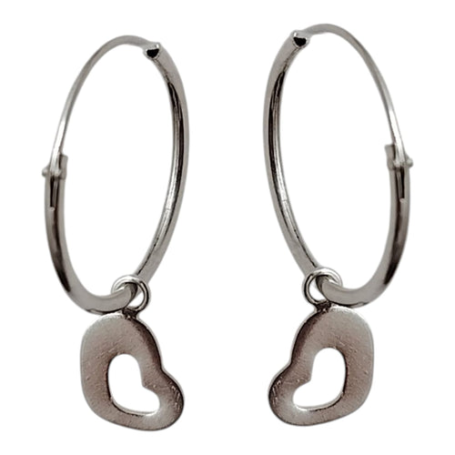 Argolla lisa con chiche corazón