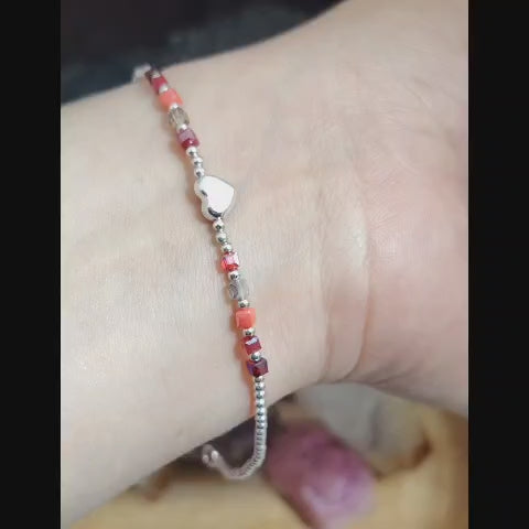 Pulsera corazón de cuencas de plata