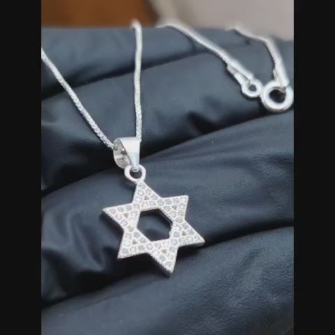 Collar estrella de David incrustado con micro circones