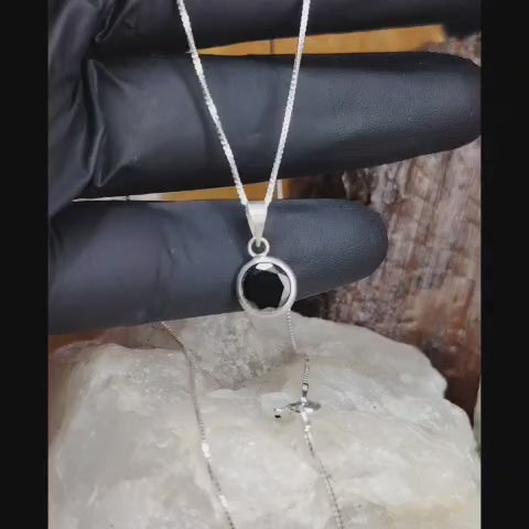 Collar punto de luz negro
