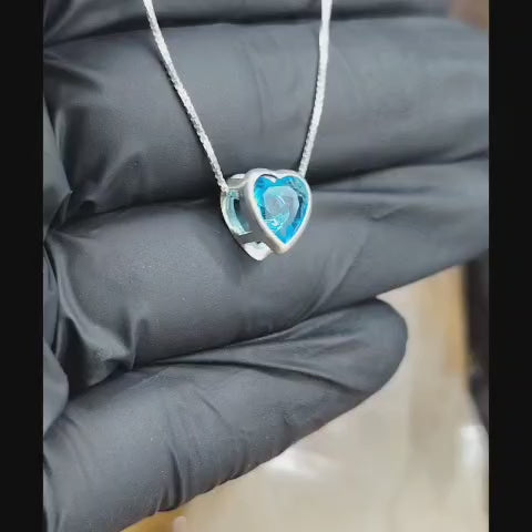 Collar punto de luz corazón cristal celeste