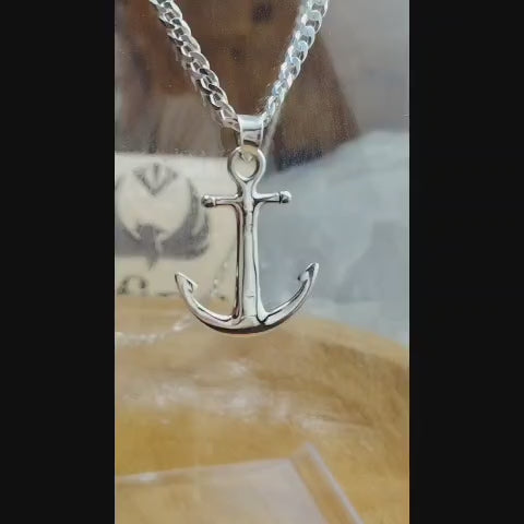 Collar con dije ancla plata lisa
