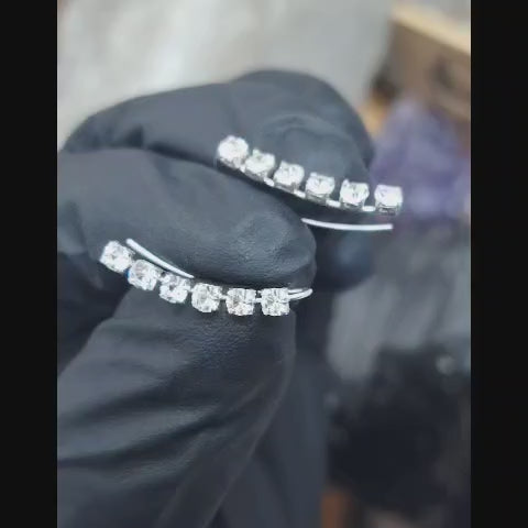 Trepadores con cristales cuadrados translucidos