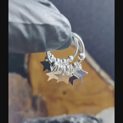Argollas con chiches estrellas