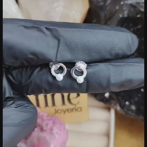 Aros pegados con microcircones y perlas naturales