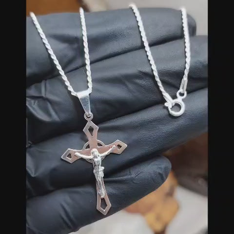 Collar con crucifijo