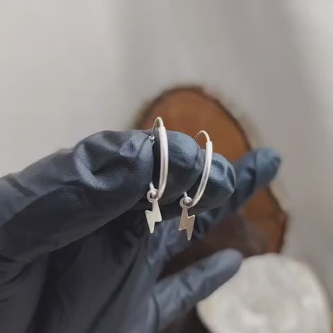 Argollas lisas con chiches de rayos